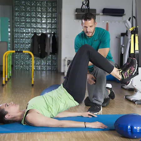 أبارتهوتيل 46 أيه